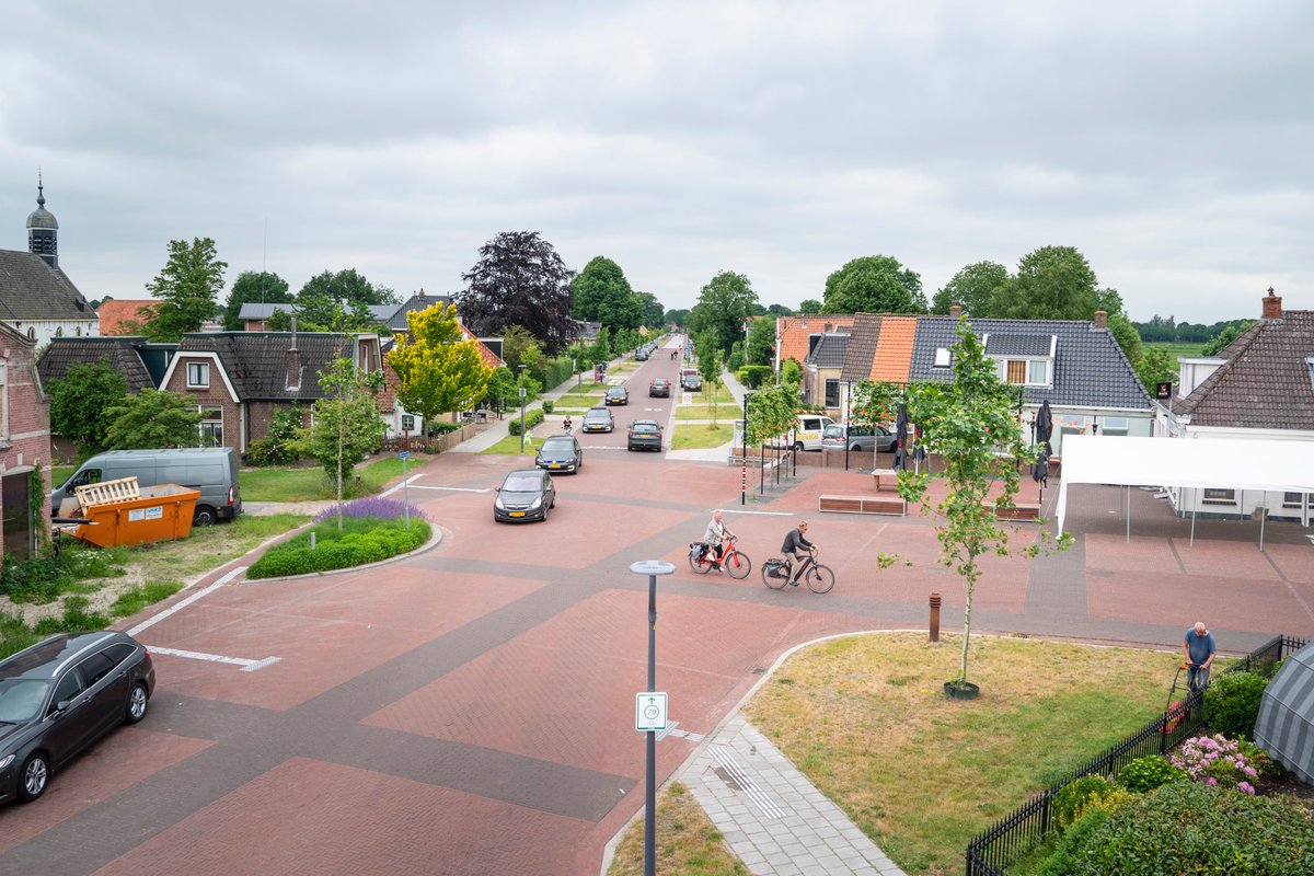 De heringerichte dorpskern van De Knipe #sharedspace #dielderomte