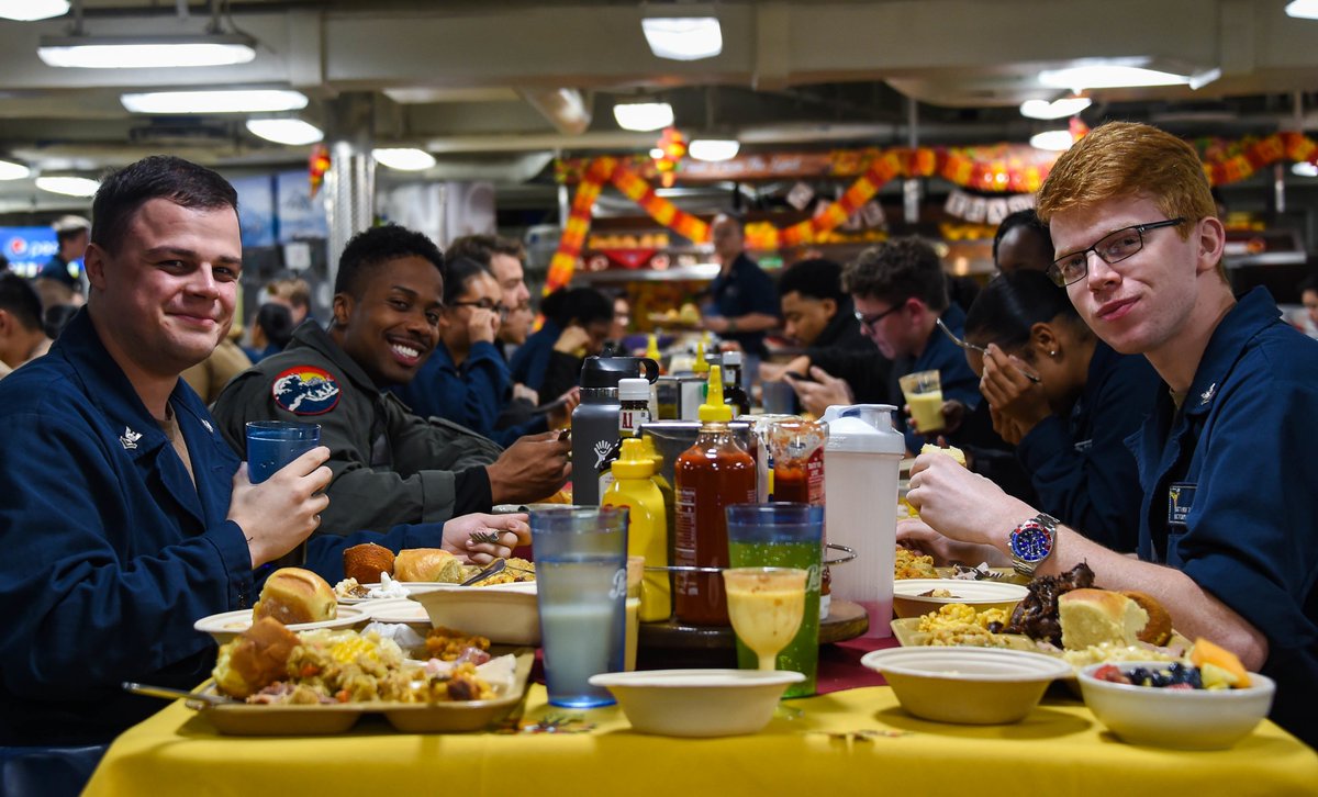 USPacificFleet's tweet photo. In port and underway, today and every day, we're grateful to those standing the watch and all who support them. Thank you and Happy #Thanksgiving! #LCS18 #CVN70 #LHA6 #AS39 https://t.co/jh4PoTlBzm