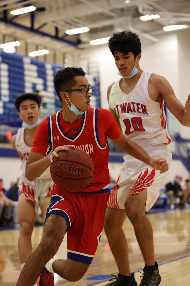 TedTorresPhoto's tweet photo. 11/23/21: @EUHS_Lancers vs @AtwaterFalcons #varsity #boysbasketball #photos available @ https://t.co/LtHsrKzOKd
.
@AHSFalconsBball @AHSfalconsAD #eastunion #lancers #euhs #atwater #falcons #ahs #tedtorresphoto #basketball #varsitybasketball #varsityboysbasketball #California https://t.co/vCQQ5rSa2Z