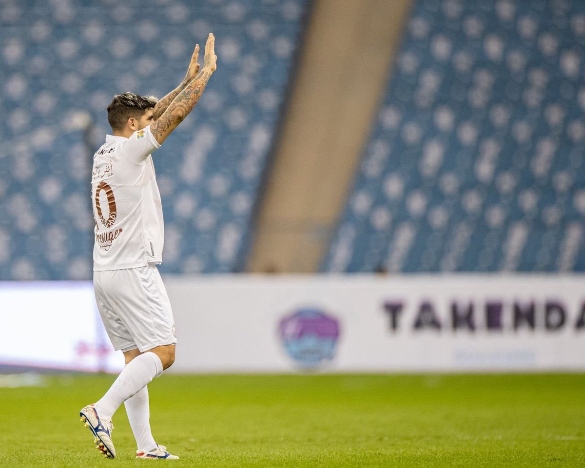 AlShababSaudiFC's tweet photo. 🤩🤍

#الشباب #يلا_شباب #الشباب_الرائد https://t.co/lN18GVAl9K