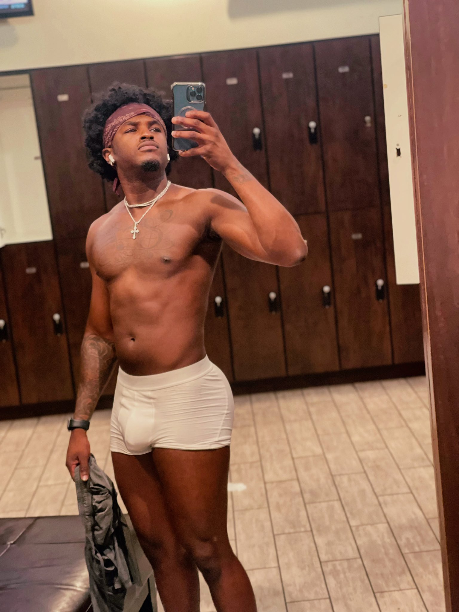 Kenny Iko on X: Add Me In SnapChat - @kennyiko t.coRl4qNwJBNe  X