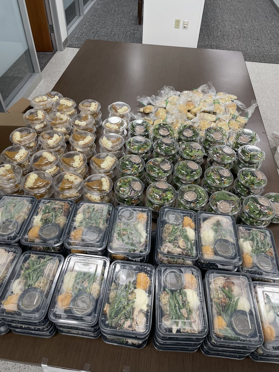 WashU Medicine Internal Medicine Residency (@washumedimres) on Twitter photo We are so grateful for our housestaff who provide constant compassionate care to our patients and inspire us each day!
We are especially thankful to those residents who are working today so we provided a meal just for the occasion!
#HereWithUs
<a href="/dcoscomd/">Dominique Cosco</a> We are so grateful for our housestaff who provide constant compassionate care to our patients and inspire us each day!
We are especially thankful to those residents who are working today so we provided a meal just for the occasion!
#HereWithUs
<a href="/dcoscomd/">Dominique Cosco</a>