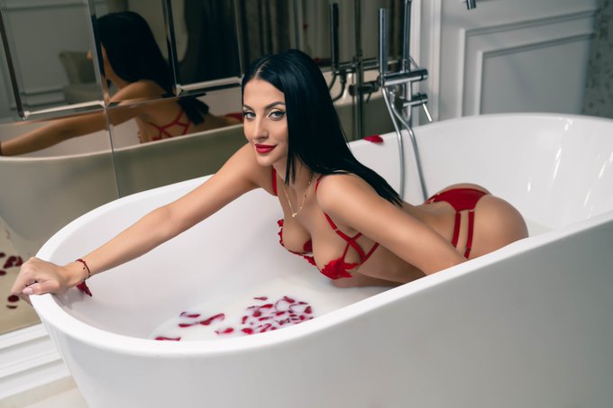 Streaming Live!!! Let's move to fun to Jasmin and you won't regret it! 🤗😝   https://t.co/6hrZ6gNzYu #nsfw<a href="/tag/thursday"class="tags"><span>#thursday</span></a><a href="/tag/cammodel"class="tags"><span>#cammodel</span></a><a href="/tag/nsfw"class="tags"><span>#nsfw</span></a><a href="/tag/livejasmin"class="tags"><span>#livejasmin</span></a><a href="/tag/hotsex"class="tags"><span>#hotsex</span></a>