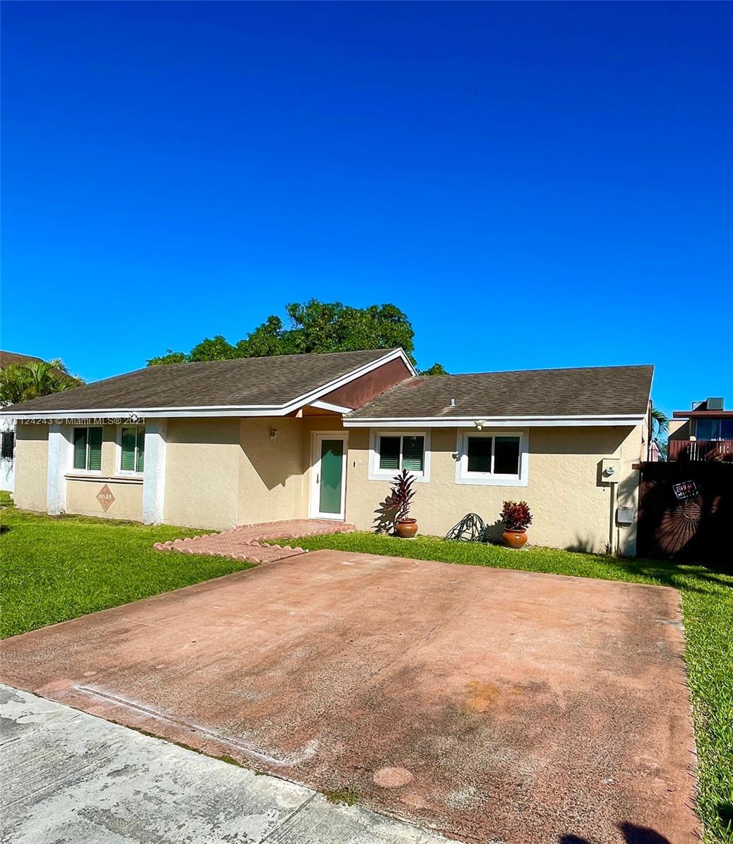 damarisnodarse's tweet photo. This home will wait for no one. Be the first to see it! #homesforsale #homeowner  https://t.co/ybbRl7Nv4g https://t.co/NaXgwc5oOu