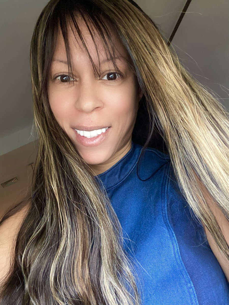 Heather Hunter tweet media