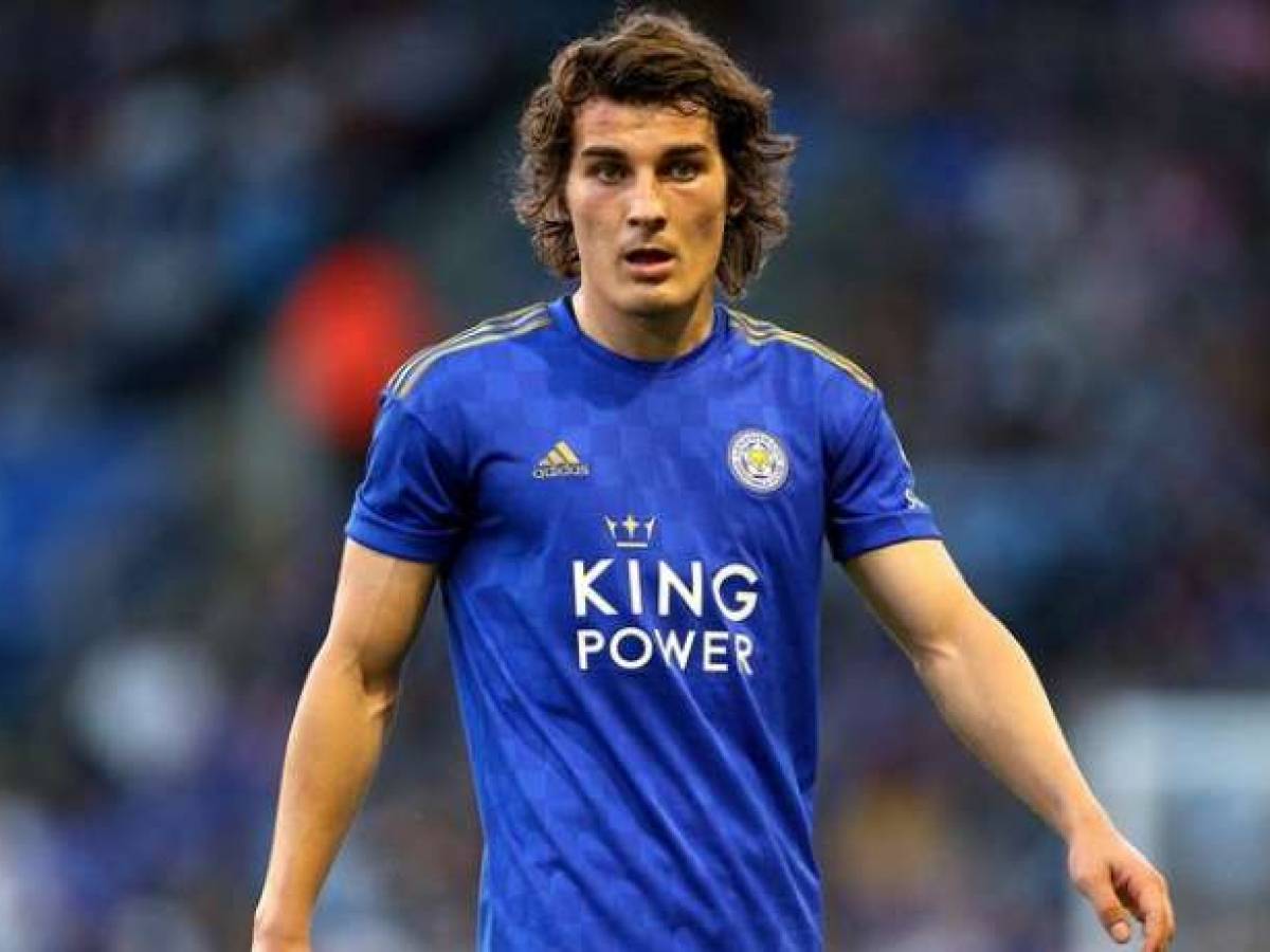 TurkiishStars's tweet photo. Caglar Soyuncu est titulaire pour affronter Legia Varsovie https://t.co/O66F63BX5C