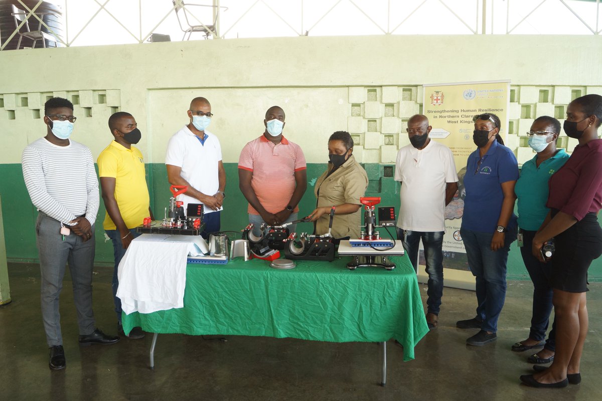 #HumanSecurityJA: Denham Town community members <a href="/DenhamTownCDC/">Denham Town CDC</a> showcase screen printing equipment and discuss income earning projects in <a href="/unhumansecurity/">UN Human Security</a> Joint <a href="/UN/">United Nations</a> / GoJ HSTF Programme implemented by <a href="/UNDPJamaica/">UNDP Multi Country Office in Jamaica</a> and partners The Jamaica 4H.
Photo link: facebook.com/media/set/?set…