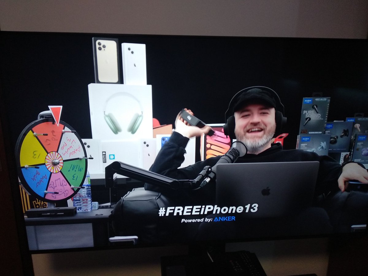 meta_official_'s tweet photo. #FREEiPhone13 hope win this https://t.co/JRXWCaGg0G