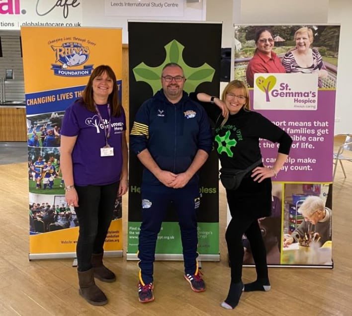 RhinosNetballSL's tweet photo. 💤 Tonight volunteers will be sleeping out at Headingley Stadium to fundraise for our charity, @CryptLeeds and @stgemmashospice.
All three charities work with some of the most vulnerable people in our city. Please donate if you can
➡️ https://t.co/wFHwNOBYnC
#ReadyToSleep 🥱 https://t.co/OMF4Qavo1I