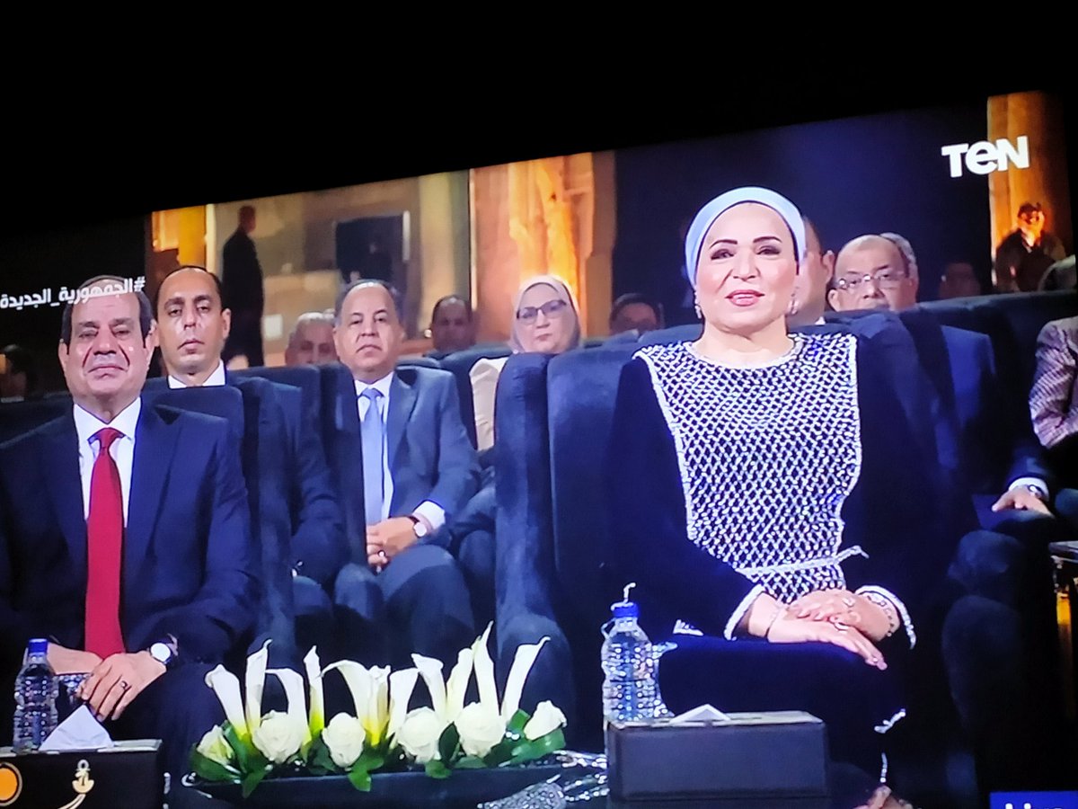 waelazzam_2001's tweet photo. بالذمه دى اشكال تنشط السياحه 😉👇👇 https://t.co/UF0Hkb0kva