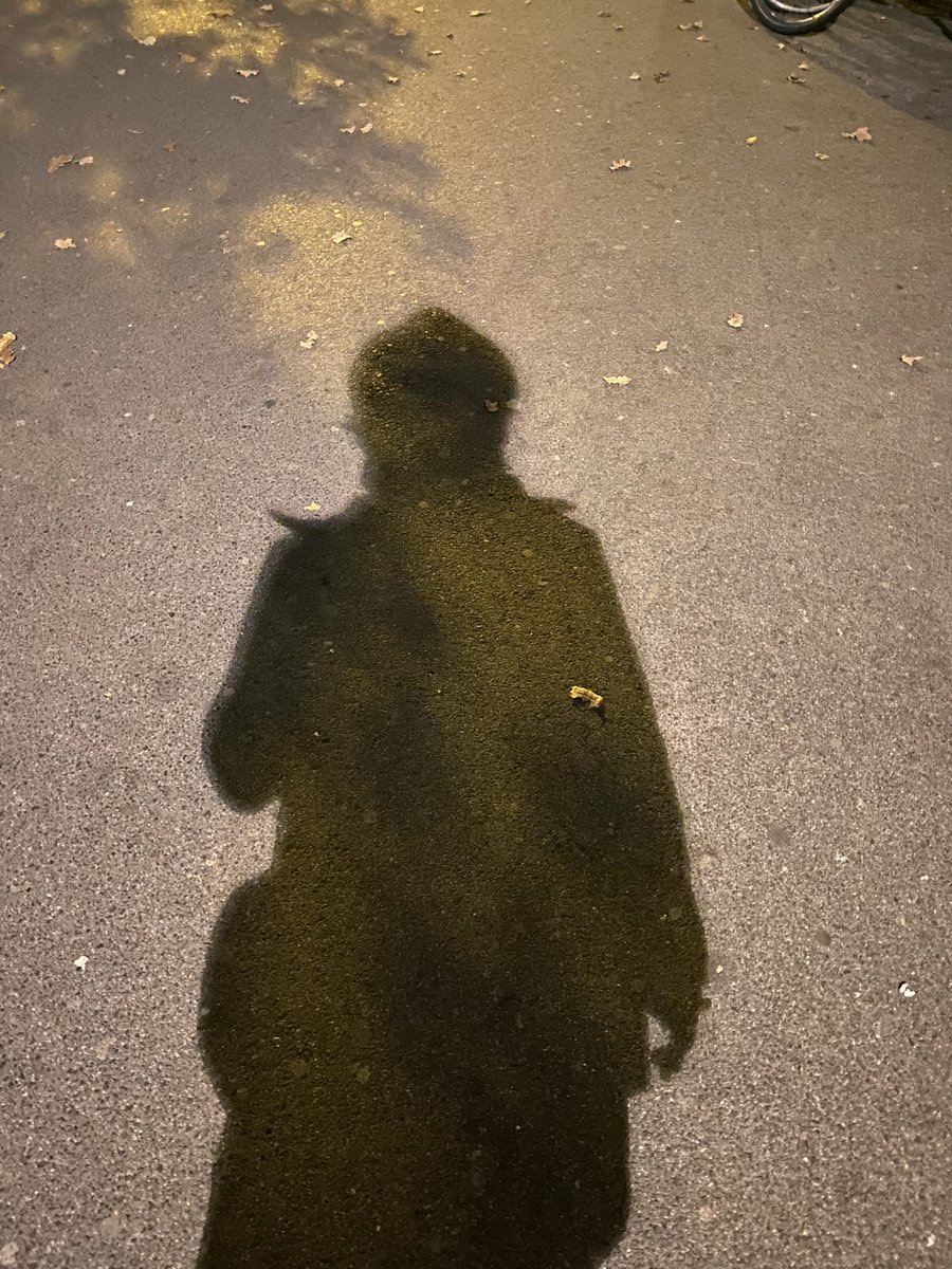 HO2604's tweet photo. βDa Geisd bin Iβ (Β© Molden, Resetarits, Soyka, Wirth) https://t.co/9c1q7K5p6H. #lockdownwalk vor dem Gatsch π. https://t.co/P8LvCDidgz