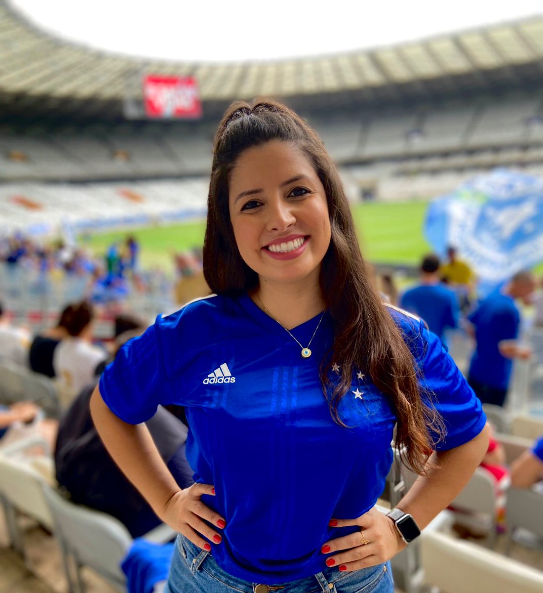Cruzeiro's tweet image. Já pode ir para o @Mineirao ou tá cedo? Porque hoje é #DiaDeCruzeiro, Nação Azul!  🦊💙

Já está com o manto no peito? Publique com a hashtag para aparecer por aqui!