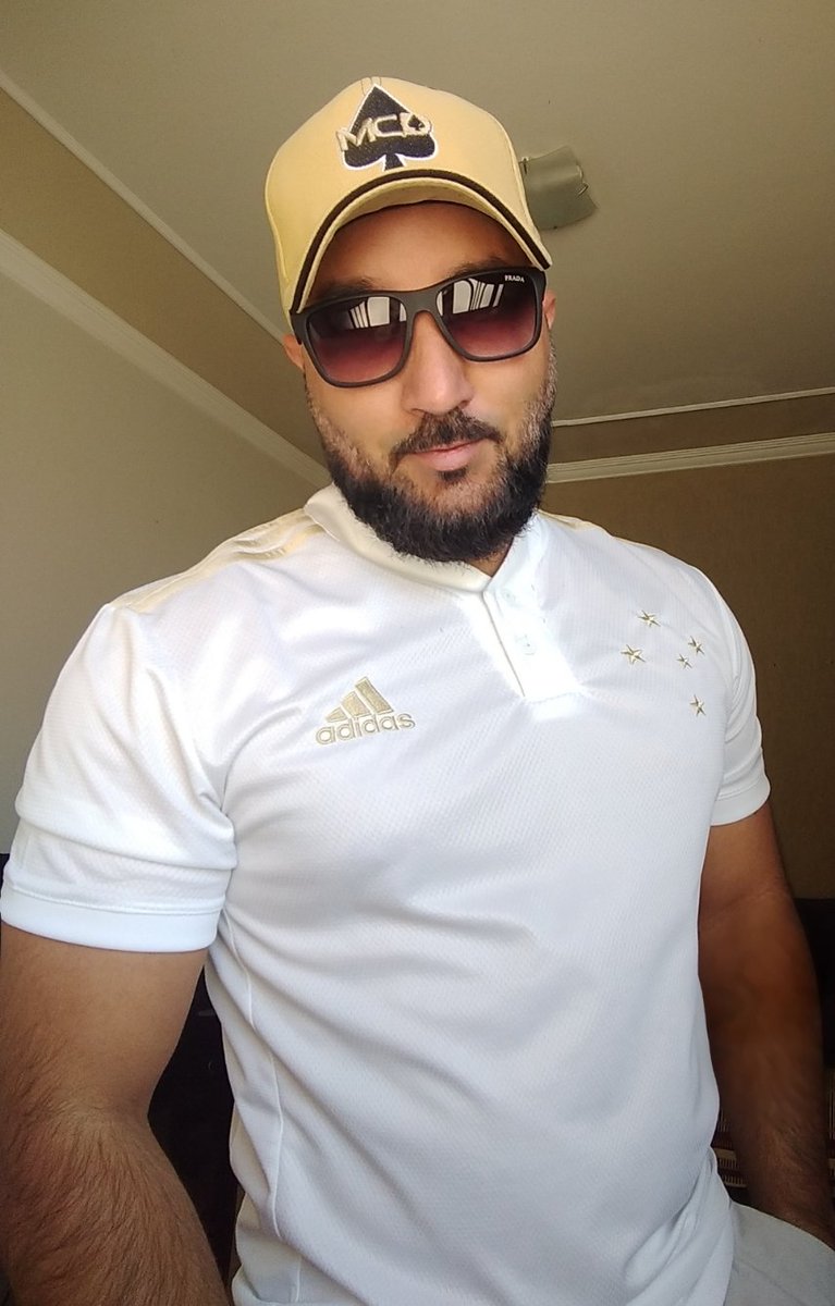 Cruzeiro's tweet image. Já pode ir para o @Mineirao ou tá cedo? Porque hoje é #DiaDeCruzeiro, Nação Azul!  🦊💙

Já está com o manto no peito? Publique com a hashtag para aparecer por aqui!