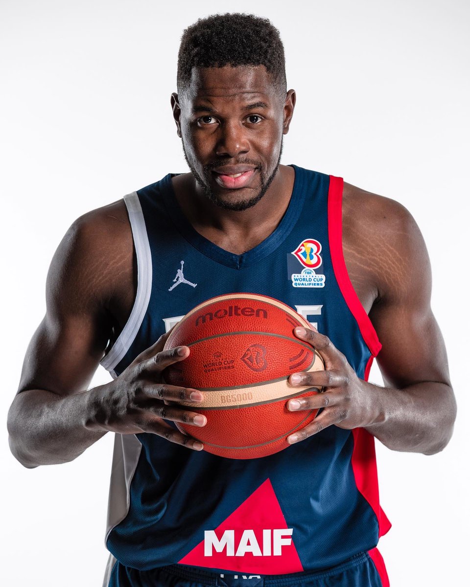 mamjaiteh14's tweet photo. 🇫🇷⏳🙏🏿 
@FRABasketball 

Crédit : @BacBac_85 📸 https://t.co/z7ZLIdmpdY