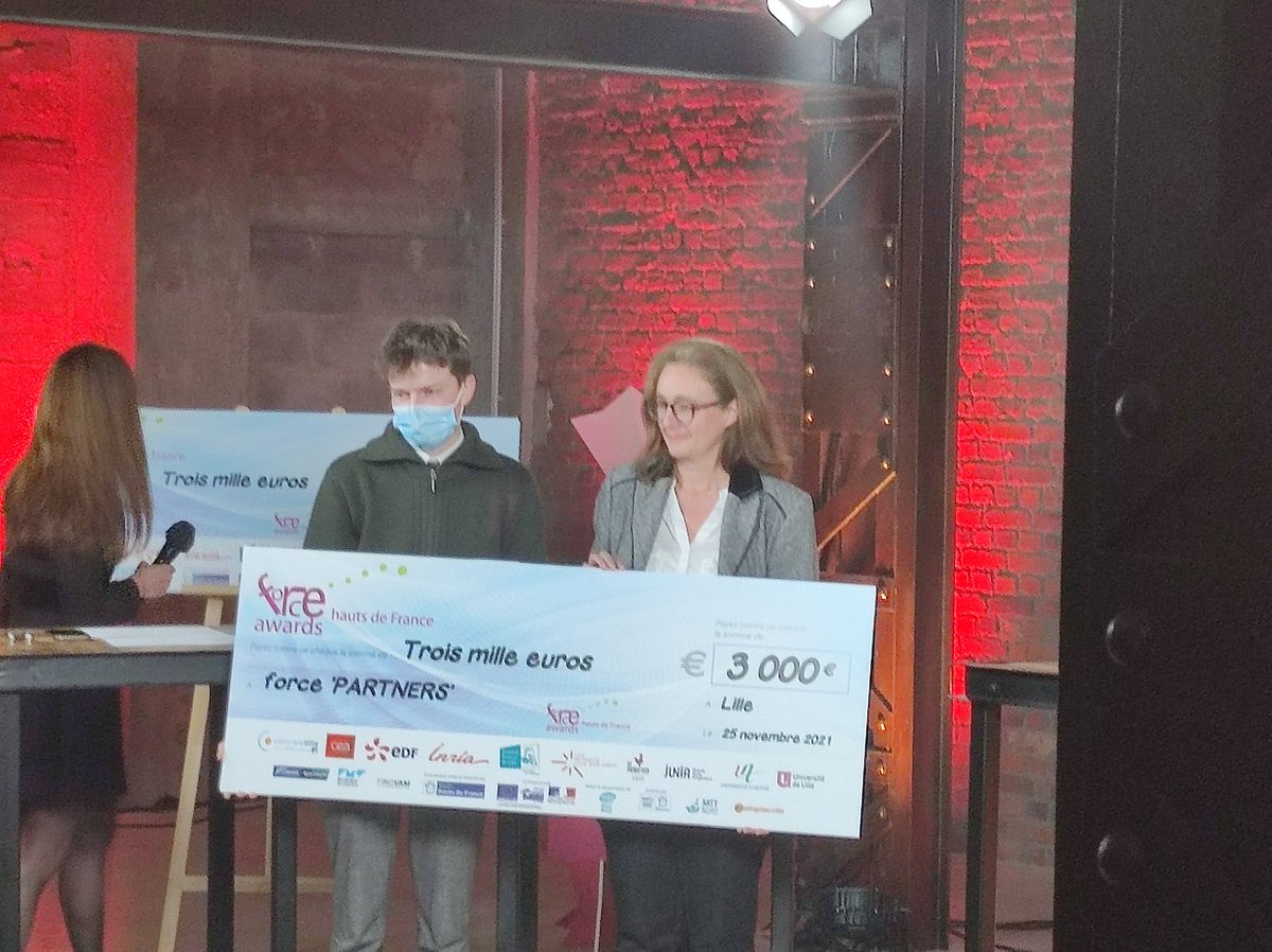 univ_lille's tweet photo. Félicitations au projet Teril Waves pour le prix #ForcePartners #ForceAwards2021 G.Ducourneau C.Gaquiere @mc2technology @iemn_fr @sophie_tison @SeverineCasalis https://t.co/7IGfNsGWsc
