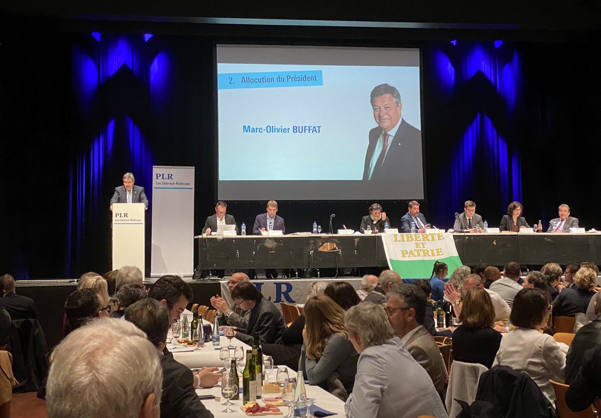 Ma_Bernhard's tweet photo. 39ème Congrès du #PLR Vaud à #Yverdon-les-Bains: à l’ordre du jour, mots d’ordre des votations fédérales du 13 février 2022, initiative des #JLRV « Davantage de pouvoir d’achat pour la population vaudoise » et présentation des candidats au Grand Conseil #VDLiberté https://t.co/TIL0QEp5PF