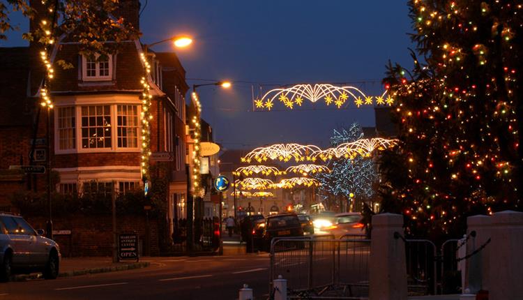 Don't forget that it's Marlow's late night shopping a week today! 

Make sure you come say hi and see what treats we have in store.