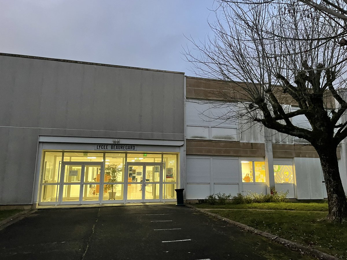 Claire Bey tweet media