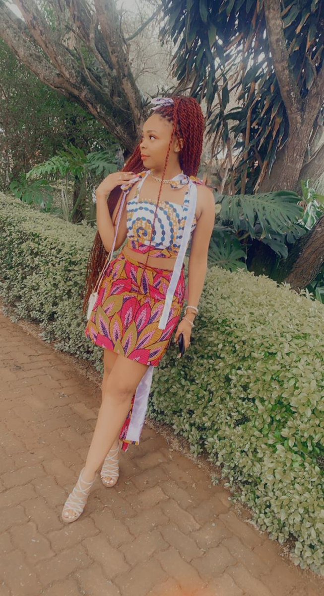 Simply Lentherique 👗 tweet media