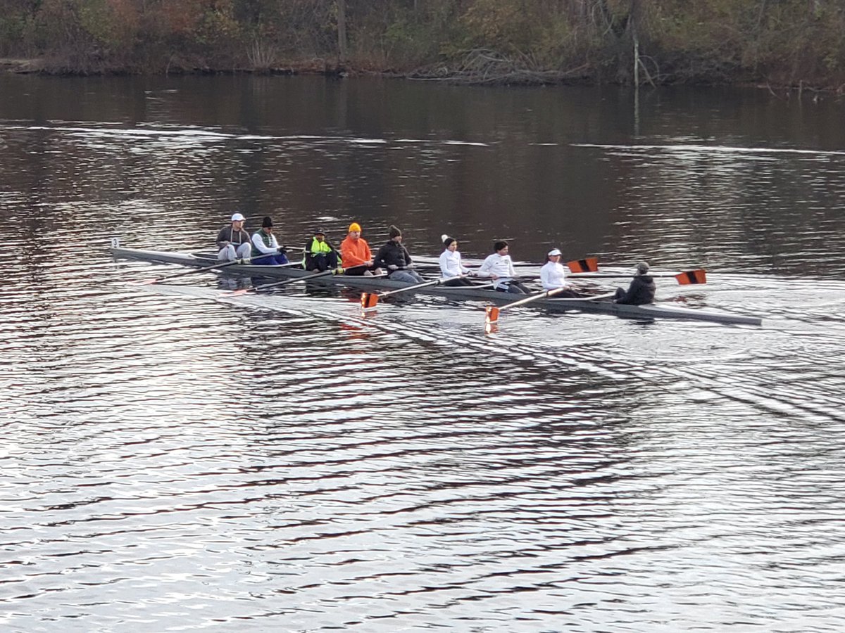 KristyMSolorio's tweet photo. I graduated from the CLRA Learn-to-Row program today with my very first 3 mile race! It was an amazing feeling crossing the finish line with my team, but also the hardest thing I’ve done so far, physically. Can’t wait to do it again😌 (I’m in the white visor) https://t.co/xy20hjo2dQ