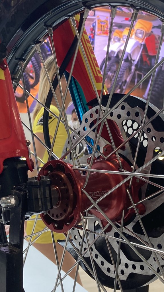Talon Engineering (@taloneng) on Twitter photo EICMA 2021
Great to see the <a href="/HondaRacingCRF/">Honda Racing CRF</a> bikes on display in Italy!
#talon #mx #talonwheels #hubs #usingtherightwheels #enduro #dirtbikes #motocross EICMA 2021
Great to see the <a href="/HondaRacingCRF/">Honda Racing CRF</a> bikes on display in Italy!
#talon #mx #talonwheels #hubs #usingtherightwheels #enduro #dirtbikes #motocross
