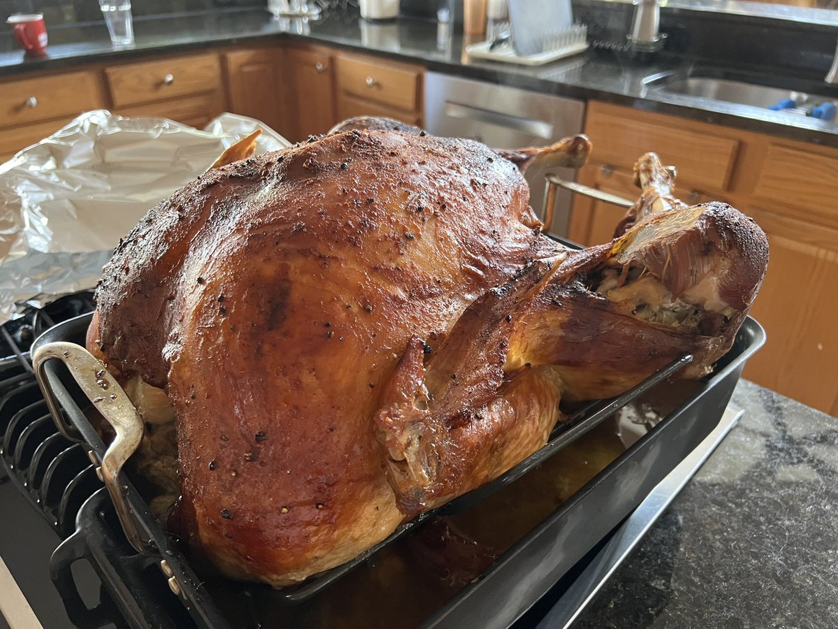 JimmyMuratt's tweet photo. 38 pound turkey….Happy Thanksgiving! https://t.co/NtqsVfCCzr