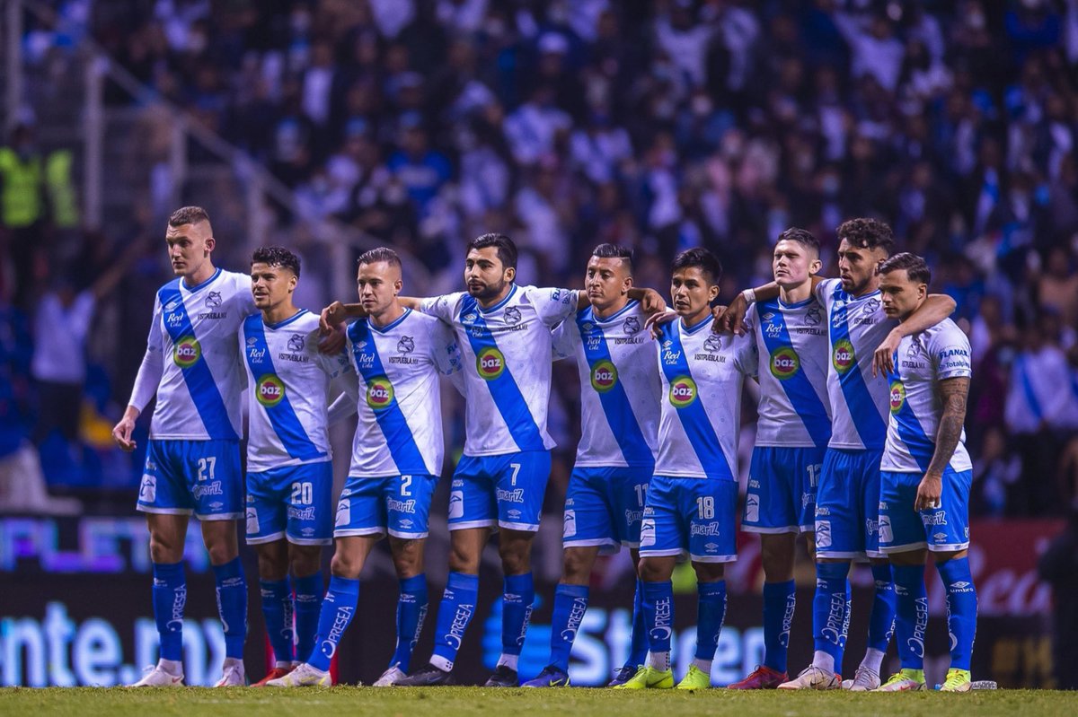 d_alvarez92's tweet photo. Es hoy! Nos jugamos todo en cada partido @ClubPueblaMX #LaFranjaQueNosUne 🎽 #DA11 https://t.co/aofO5qhfdL
