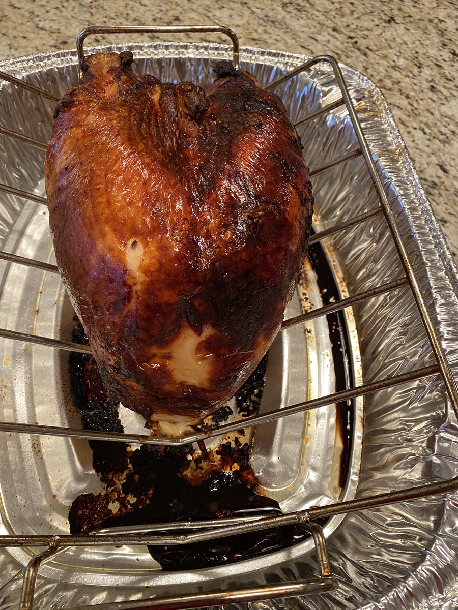Carthy5of9's tweet photo. Thankful for my @WeberGrills. The traditional turkey breast on the Spirit II. #HappyThanksgiving https://t.co/9HoIVot5Py