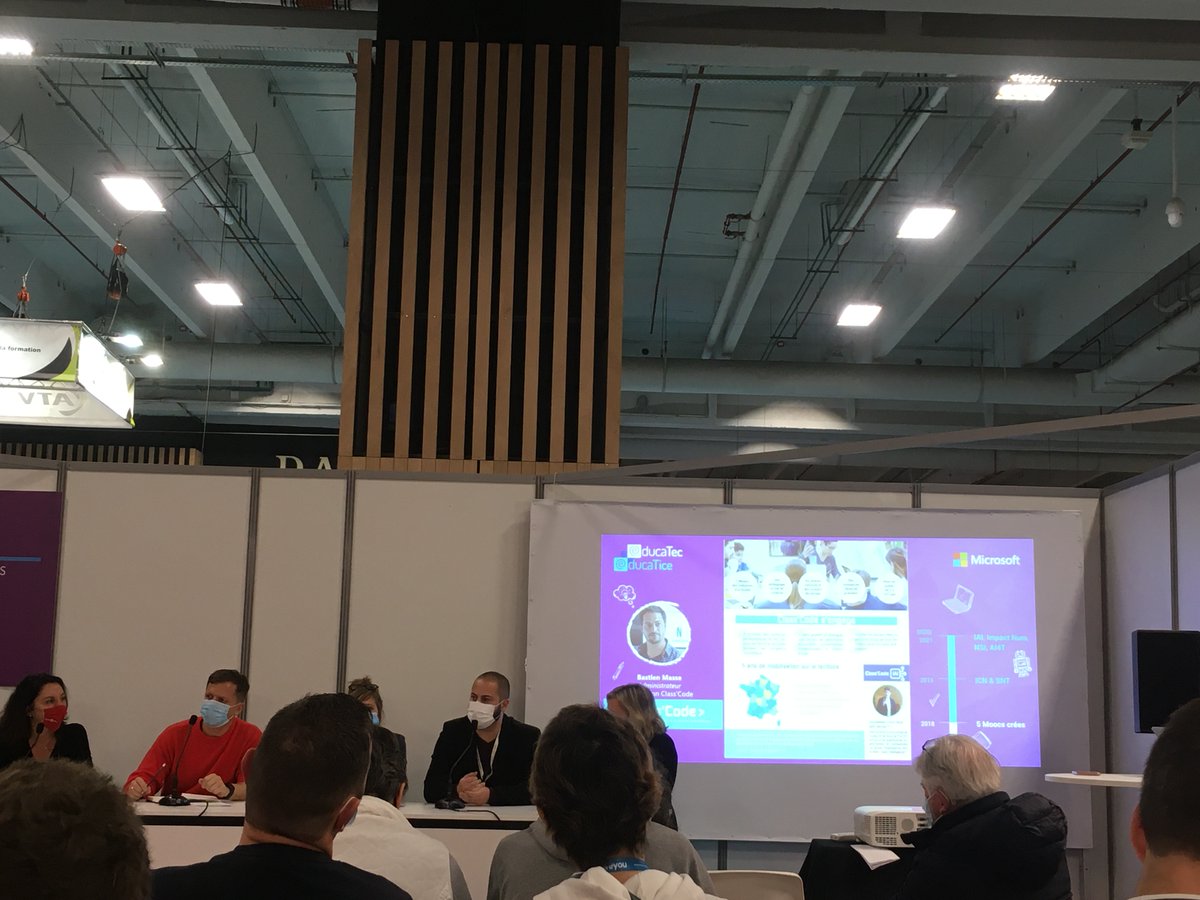classcode_fr's tweet photo. C'est parti pour la table-ronde "Compétences numériques et enjeux pour l'éducation" par @Microsoft_EDUFR à @educatectice avec @B_Matlega, @isarouhan @MetiersduFutur, Bénédicte Pasquet @simponco, @TurquetNicolas @reseau_canope et @BastienMasse ! https://t.co/OdV4Fcc2uX
