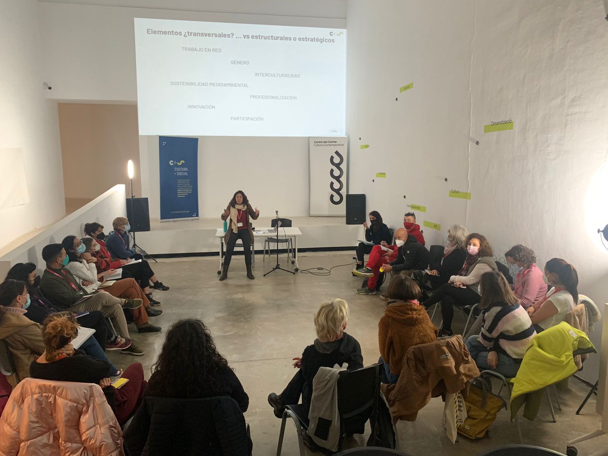 ADONARtesocial's tweet photo. 3ª y última jornada del taller #CulturaMásSocial:
🔹 Hemos analizado elementos transversales que enriquecen proyectos: interculturalidad, sostenibilidad, género...
🔹 Hemos aprendido a evaluar el impacto y a cuidar a las personas participantes
¡GRACIAS por esta gran experiencia! https://t.co/kGoi3rNlFF