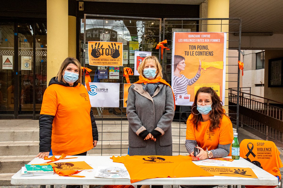 VilleDraguignan's tweet photo. #JourneeInternationaleDeLutteContreLesViolencesFaitesAuxFemmes
Des stands d’information vous accueillent place Cassin de @VilleDraguignan jusqu’à 17h ce 25 novembre. À 17h30, ne manquez pas le départ de la #MarcheOrange
Dress code : orange.
+d’infos sur https://t.co/GRCue4XCAX https://t.co/3XxHniYU2H
