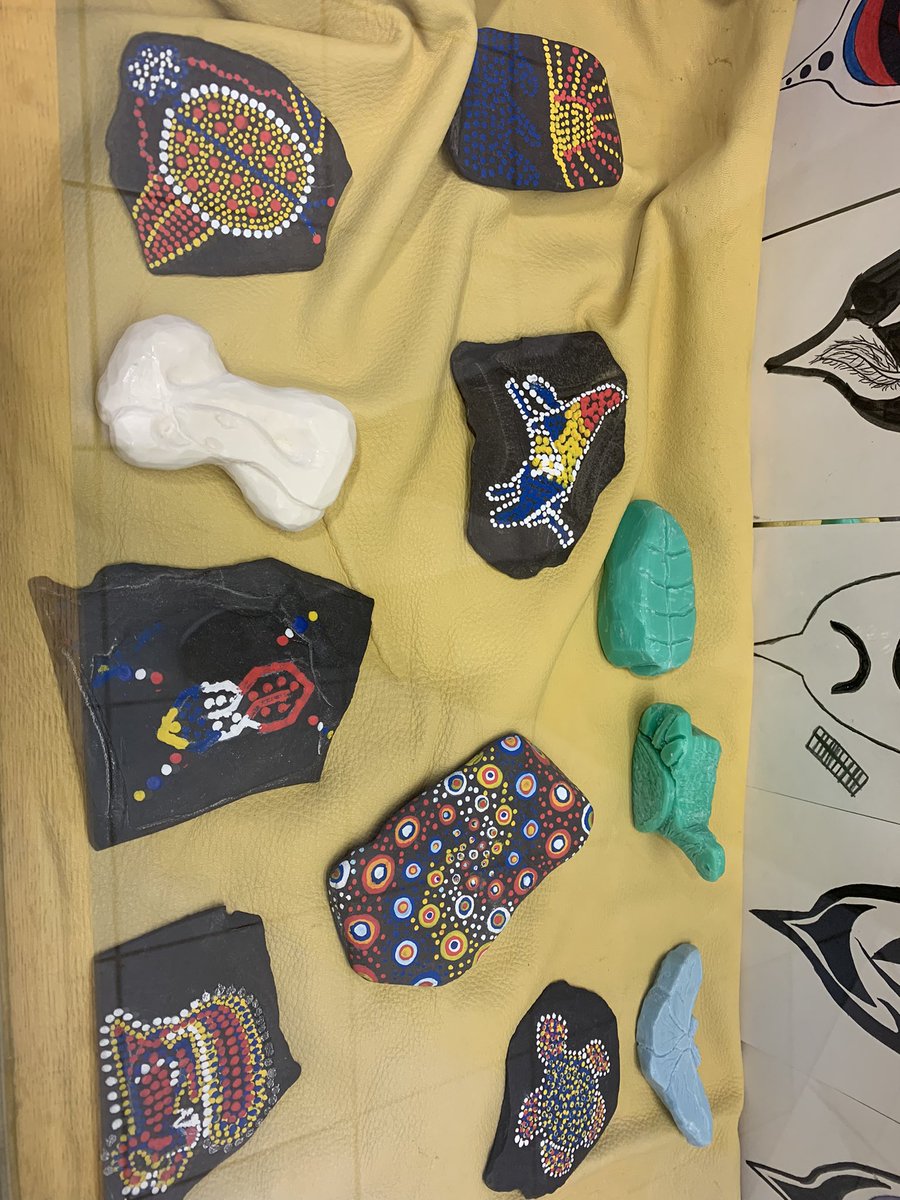 a_ribout's tweet photo. More beautiful work by SDCI students. These pieces of art greet people as they enter the school. https://t.co/XswOg6p4Wl