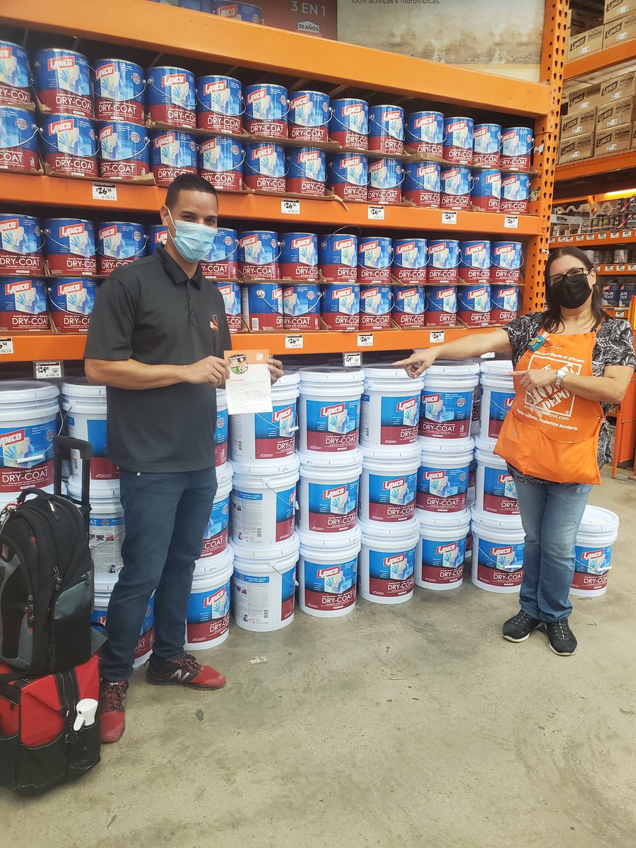 LeeLeefdez15's tweet photo. Gracias Jonathan Huertas, por tu disponibilidad para Home Depot pq siempre que te necesitamos, vienes ayudarnos y sobre todo por mantener el equipo de las maquinas de pintura en la 6401, para seguir dando un buen servicio al cliente. https://t.co/5dbwpSlfeI