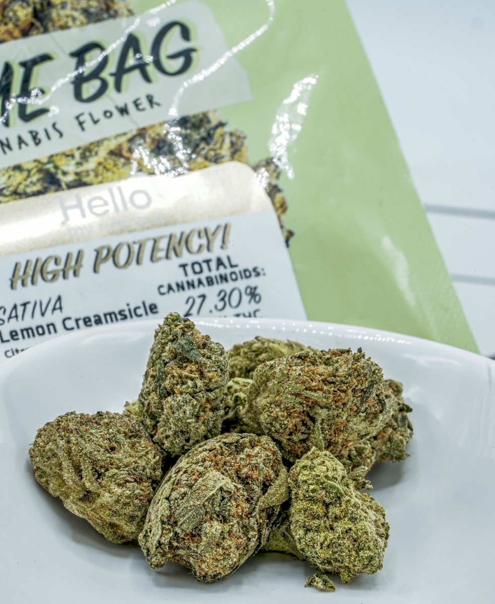 TheCornerlbc's tweet photo. Wake and bake with Lemon Creamsicle! This sativa from @dimebagco has sweet citrus flavors with a gassy aroma. #thecornerlbc #longbeach https://t.co/48b4f0xLyY