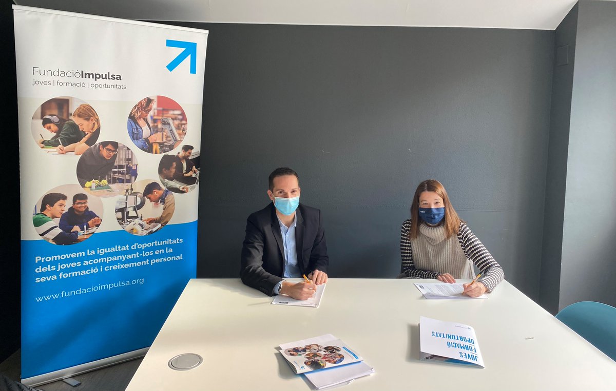Avui hem renovat el conveni de col·laboració amb la Fundació Impulsa per ajudar a Joves d'Osona, la Garrotxa i el Berguedà a continuar amb la seva formació. 
@Agbar, <a href="/FundacioImpulsa/">Fundació Impulsa</a>
#ConfioEnElsJoves