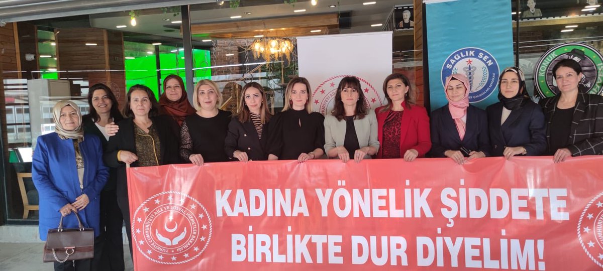 ZlSebnem's tweet photo. “25 Kasım Kadına Yönelik Şiddete Karşı Uluslararası Mücadele Günü”
#KadınaŞiddete0Tolerans
#IğdırValiliği
#SağlıkSen
#IğdırAileVeSosyalHizmetlerİlMüdürlüğü https://t.co/1OzSXsLpAG