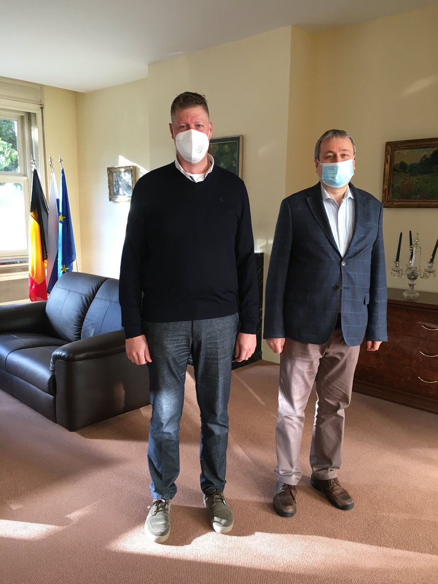 peter_kormuth's tweet photo. Discussion on the current state of tourism with a successful Belgian tourism entrepreneur in #Slovakia, Gerdi Vanfleteren 🇧🇪🇸🇰 We agreed that it is necessary to promote Slovakia more in the #BENELUX countries 🤝 https://t.co/1cfmwJdXH9