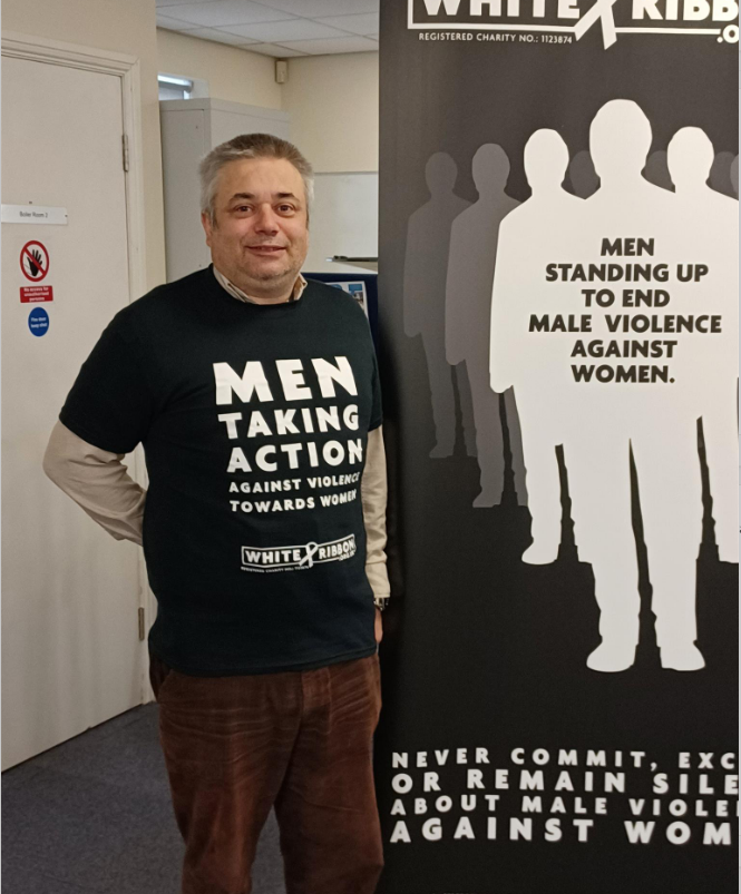 weavervale's tweet photo. With thousands of people like us we can get the message out that men’s violence against women &amp; girls must end.  All men can make a difference - with the @WhiteRibbon_UK  Promise - watch here -  https://t.co/0OTcCZI42N #WhiteRibbon #AllMenCan  #Cheshire https://t.co/DcesSEV3vy