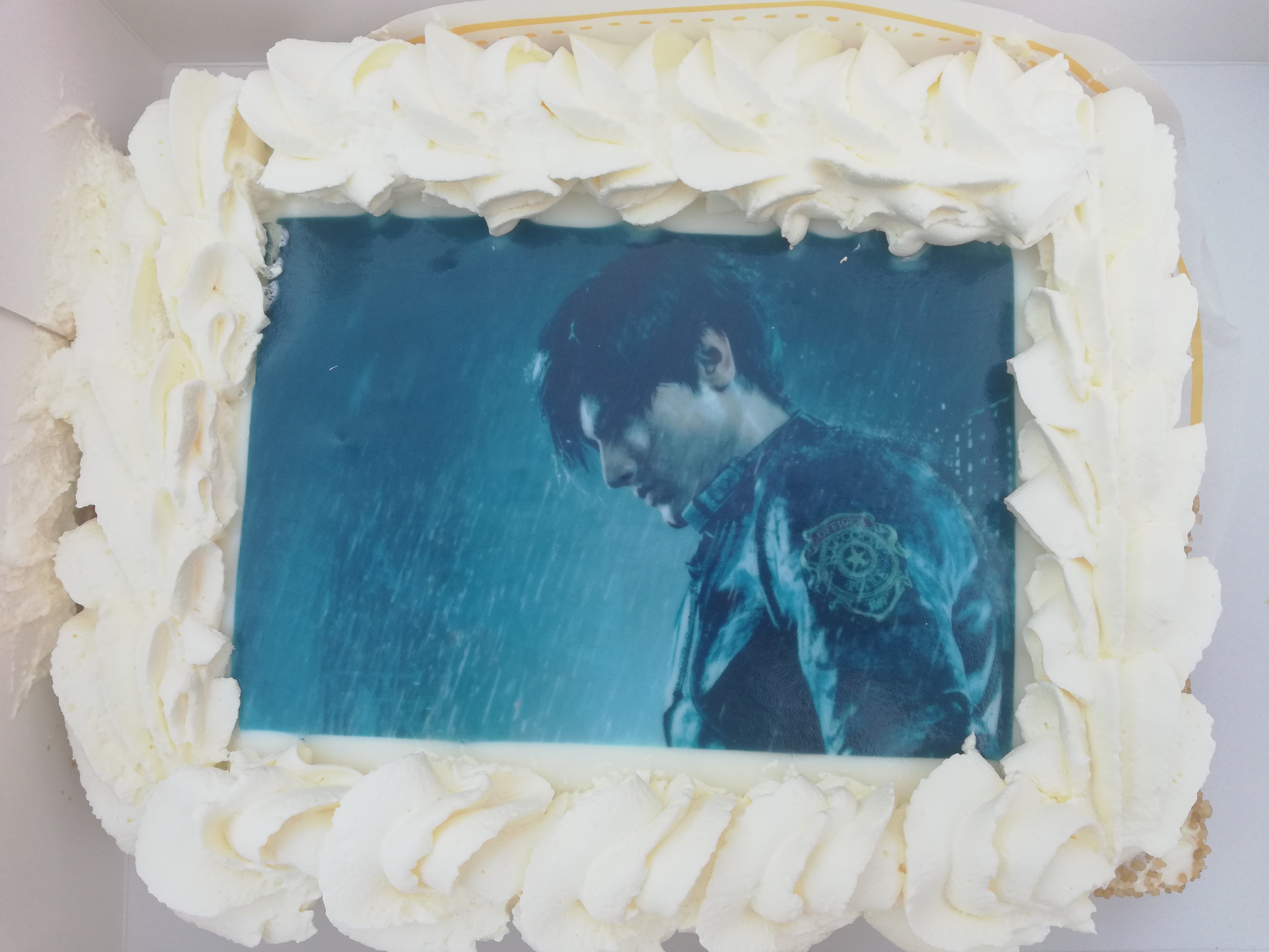 Figo Kennedy🔪🩸 | Being obsessed w/ Leon on X: "Look at my Leon birthday cake yay😊 #REBHfun #REBH25th #ResidentEvil #leonkennedy #leonskennedy https://t.co/ECleQlxSyn" / X