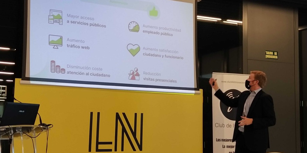 Liferay_es's tweet photo. Nos ha encantado la sesión en #CNIS2021 de @ChemMunoz, en la que habla sobre cómo plataformas digitales flexibles y seguras, como Liferay DXP, pueden ayudar a la #AAPP a afrontar el reto de ofrecer experiencias digitales de calidad al #Ciudadano y al #EmpleadoPúblico https://t.co/ihgiqGYWdZ