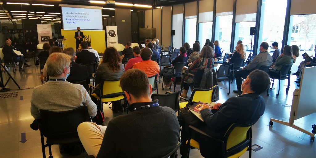 Liferay_es's tweet photo. Nos ha encantado la sesión en #CNIS2021 de @ChemMunoz, en la que habla sobre cómo plataformas digitales flexibles y seguras, como Liferay DXP, pueden ayudar a la #AAPP a afrontar el reto de ofrecer experiencias digitales de calidad al #Ciudadano y al #EmpleadoPúblico https://t.co/ihgiqGYWdZ
