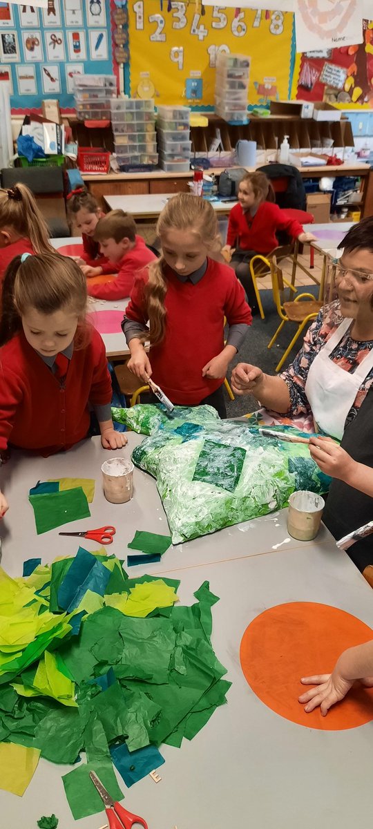 Scoil Íosagáin Buncrana tweet media