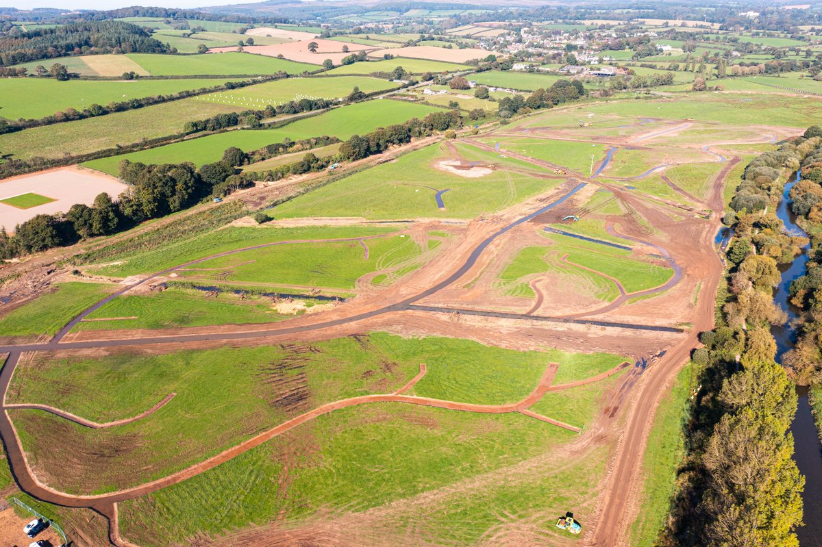 PACCoInterreg's tweet photo. Creeks to the north of the #LowerOtterRestorationProject site at #BudleighSalterton have almost been completed. Read more https://t.co/BadYeWq7TD https://t.co/Pn7js5nv51