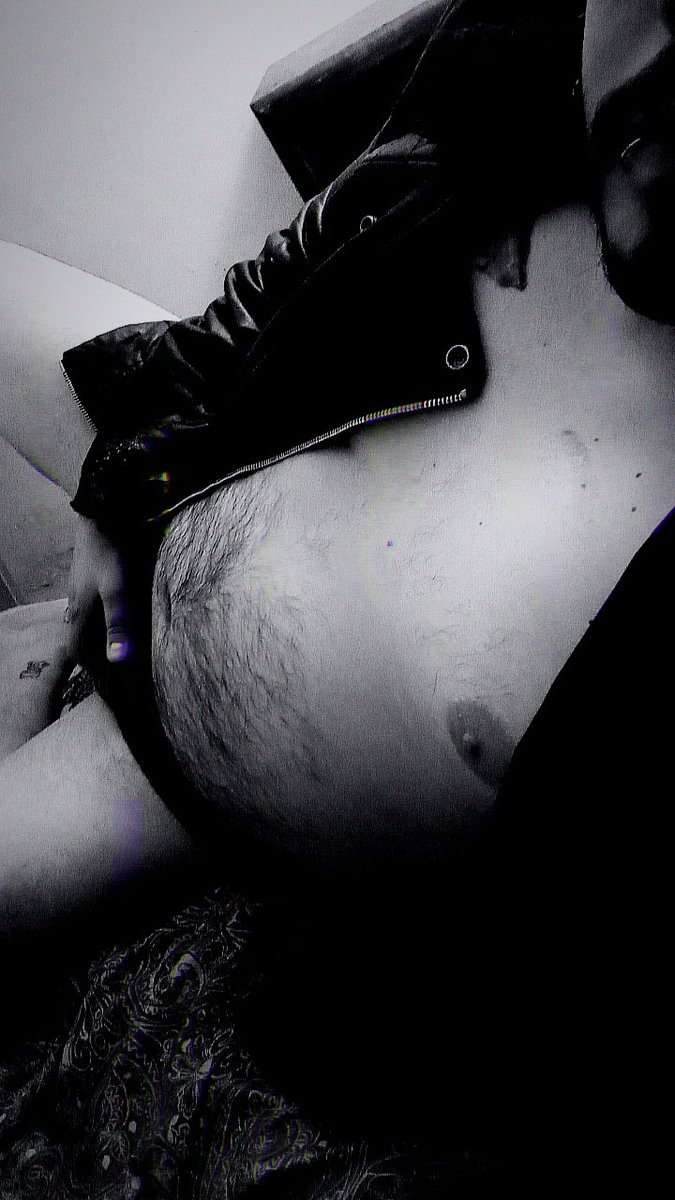DiosDelTrueno93's tweet photo. ⚡🔥🔥⚡
#Manwithtattoos #chubbyman #onlyfans #beardedman https://t.co/5f4MlNsfdm