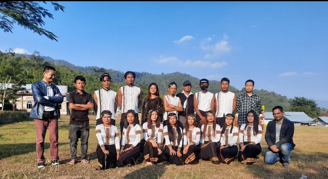 birajpat's tweet photo. @HejangMisao1 &amp; team at  InSIDE-North East use education as a tool to wean away youth from drugs and violence. Young people from Kom, Kuki, Paitei and Naga communities. 

Enriching conversations with young people on their aspirations!

#MaibungLikli #Kangkopki #Manipur https://t.co/dBgWeHPJDM