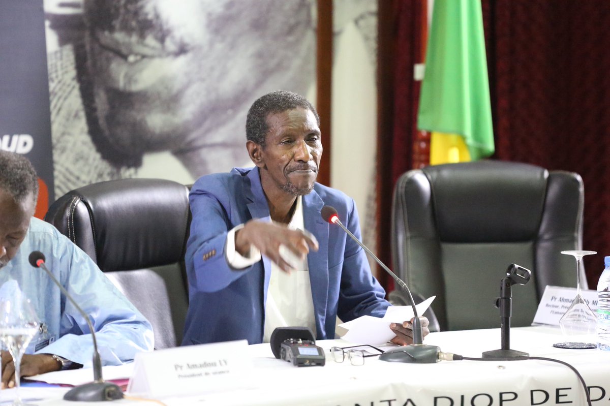 UCAD_Senegal's tweet photo. #Colloqueintern
Une importante initiative pensée pour faire connaître l’illustre auteur qu’était #RenéMaran, et célébrer le centenaire du @PrixGoncourt remporté en 1921 pour « #Batouala » qui raconte la vie d’un village africain du point de vue de son chef
#ucad @UnivAntilles https://t.co/jsnoY28q2i