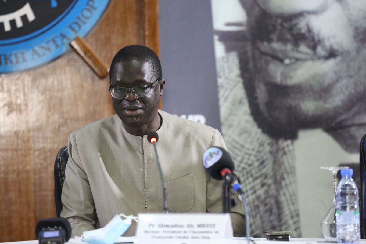 UCAD_Senegal's tweet photo. #Colloqueintern
Une importante initiative pensée pour faire connaître l’illustre auteur qu’était #RenéMaran, et célébrer le centenaire du @PrixGoncourt remporté en 1921 pour « #Batouala » qui raconte la vie d’un village africain du point de vue de son chef
#ucad @UnivAntilles https://t.co/jsnoY28q2i
