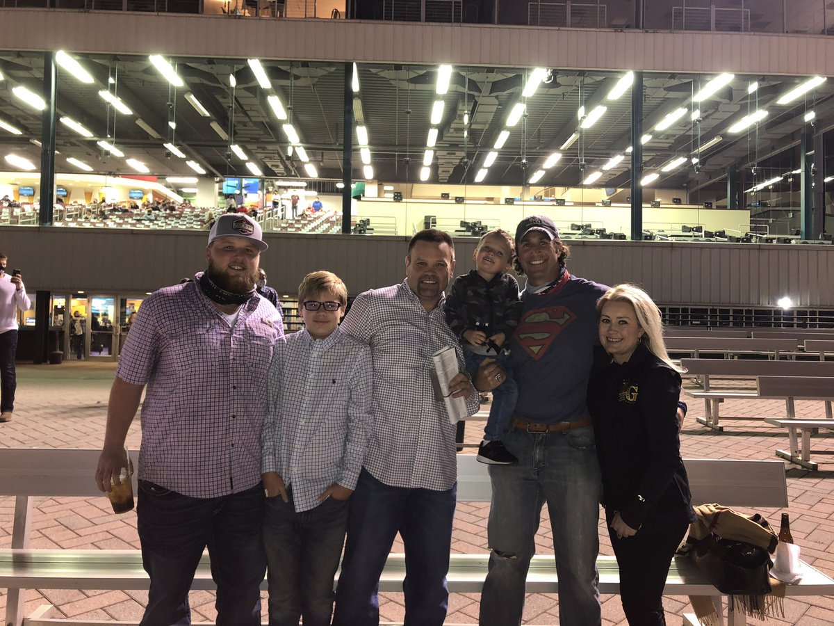 nthetrenches's tweet image. Thanksgiving Day isn’t enough of a day to show the gratuitousness I hold for so many. My family and loved ones, coworkers and coaching family, my @USAFootball Family and my MPA brothers. 2021 has been the absolute best and the Mahoney family is at the top of the list!