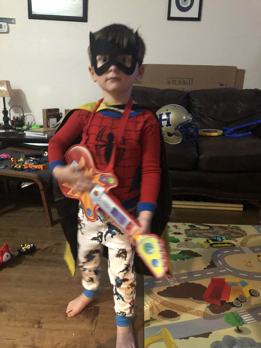 nthetrenches's tweet image. Thanksgiving Day isn’t enough of a day to show the gratuitousness I hold for so many. My family and loved ones, coworkers and coaching family, my @USAFootball Family and my MPA brothers. 2021 has been the absolute best and the Mahoney family is at the top of the list!