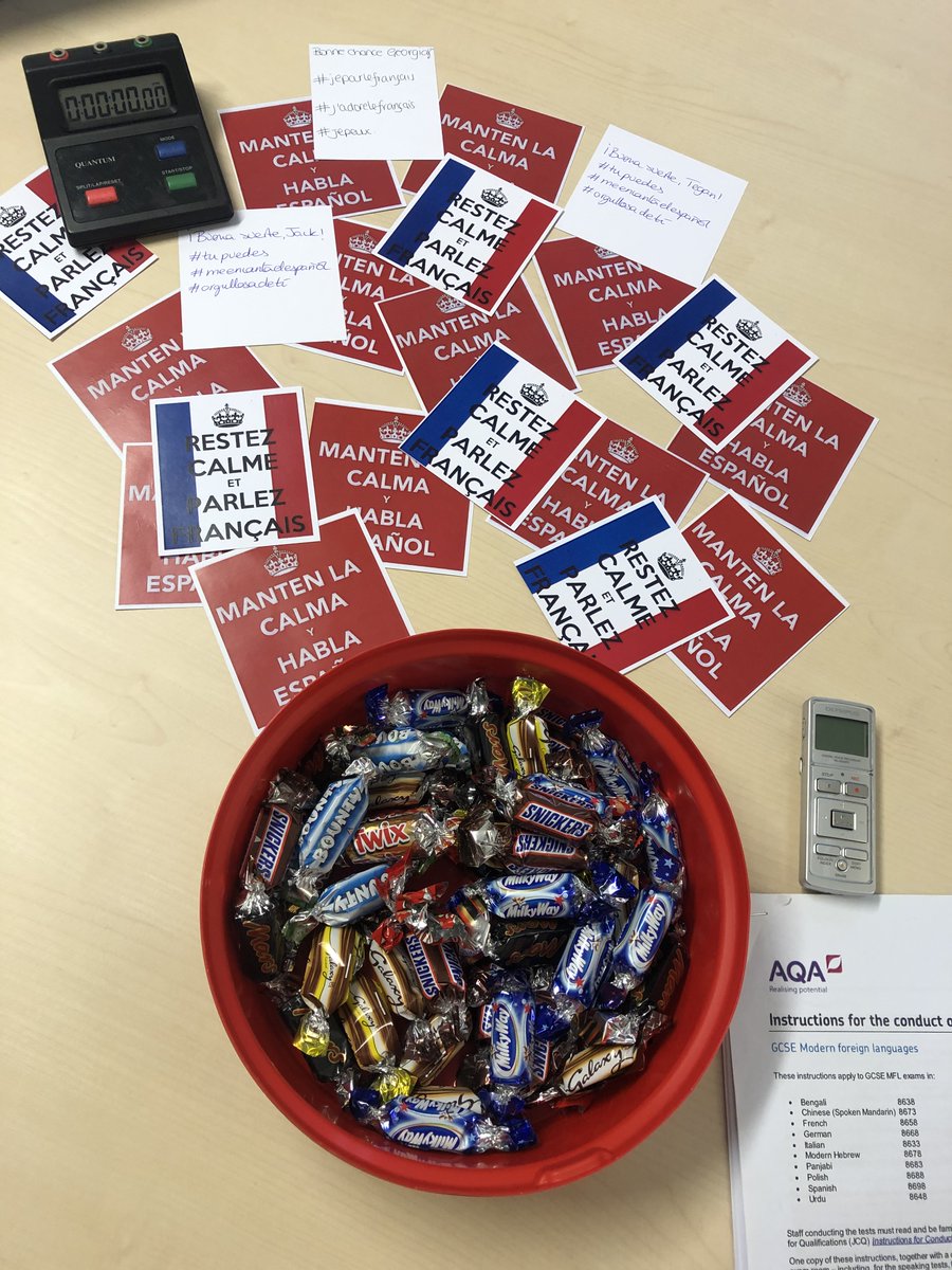 PATCarletonHigh's tweet photo. Second round today!
π«π·πͺπΈ Well done to all our language students who completed their speaking mock exams. The MFL department are very proud of you all!πͺπΈπ«π·
#examday #firstonedone #Languages #mockexams https://t.co/yhh0P6Pfek